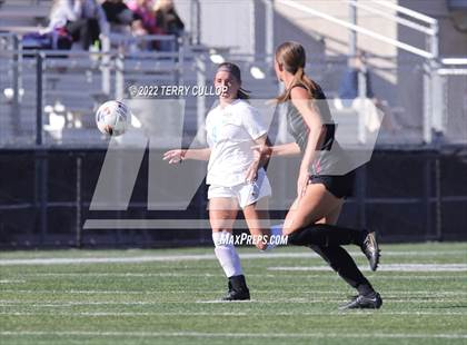 Thumbnail 2 in Farmington vs. Lone Peak (UHSAA 6A Semifinal) photogallery.