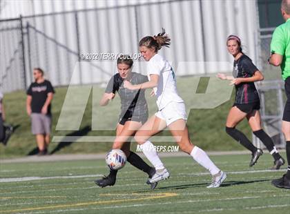 Thumbnail 3 in Farmington vs. Lone Peak (UHSAA 6A Semifinal) photogallery.