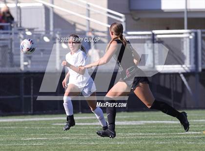 Thumbnail 1 in Farmington vs. Lone Peak (UHSAA 6A Semifinal) photogallery.