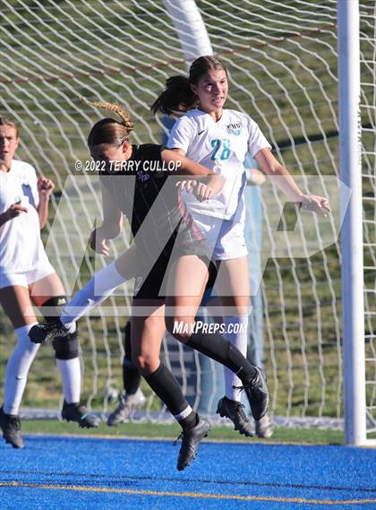 Thumbnail 1 in Farmington vs. Lone Peak (UHSAA 6A Semifinal) photogallery.