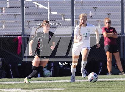 Thumbnail 1 in Farmington vs. Lone Peak (UHSAA 6A Semifinal) photogallery.