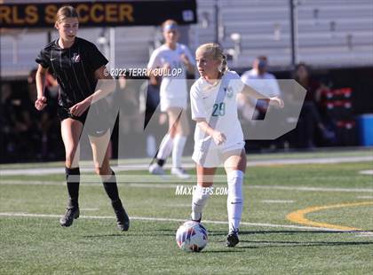 Thumbnail 1 in Farmington vs. Lone Peak (UHSAA 6A Semifinal) photogallery.
