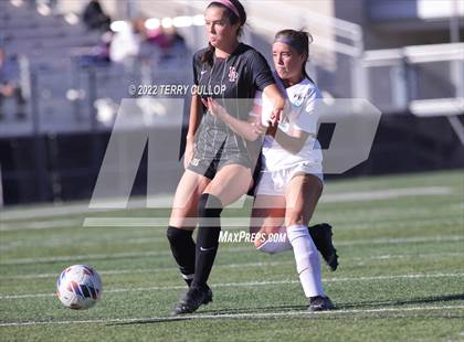 Thumbnail 2 in Farmington vs. Lone Peak (UHSAA 6A Semifinal) photogallery.