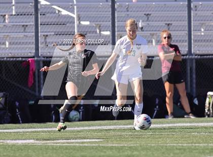 Thumbnail 2 in Farmington vs. Lone Peak (UHSAA 6A Semifinal) photogallery.
