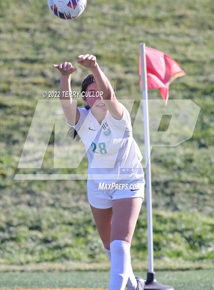 Thumbnail 1 in Farmington vs. Lone Peak (UHSAA 6A Semifinal) photogallery.