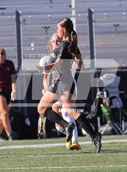 Thumbnail 3 in Farmington vs. Lone Peak (UHSAA 6A Semifinal) photogallery.
