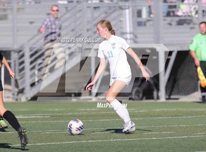 Thumbnail 1 in Farmington vs. Lone Peak (UHSAA 6A Semifinal) photogallery.