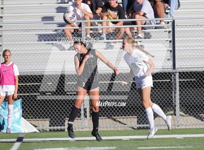 Thumbnail 3 in Farmington vs. Lone Peak (UHSAA 6A Semifinal) photogallery.