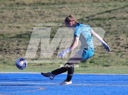 Thumbnail 1 in Farmington vs. Lone Peak (UHSAA 6A Semifinal) photogallery.