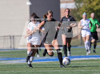 Thumbnail 3 in Farmington vs. Lone Peak (UHSAA 6A Semifinal) photogallery.