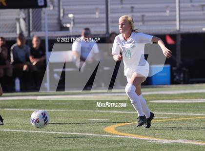 Thumbnail 3 in Farmington vs. Lone Peak (UHSAA 6A Semifinal) photogallery.