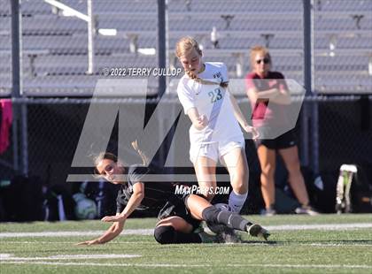 Thumbnail 1 in Farmington vs. Lone Peak (UHSAA 6A Semifinal) photogallery.