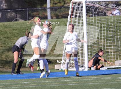 Thumbnail 1 in Farmington vs. Lone Peak (UHSAA 6A Semifinal) photogallery.