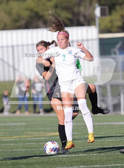 Thumbnail 3 in Farmington vs. Lone Peak (UHSAA 6A Semifinal) photogallery.