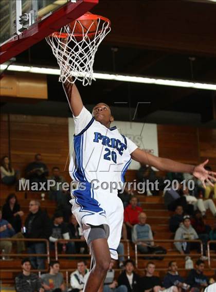 Thumbnail 2 in Price vs. Newark Memorial (MaxPreps Holiday Classic) photogallery.