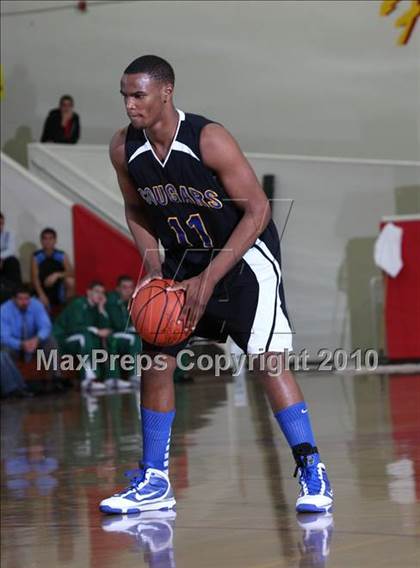Thumbnail 3 in Price vs. Newark Memorial (MaxPreps Holiday Classic) photogallery.