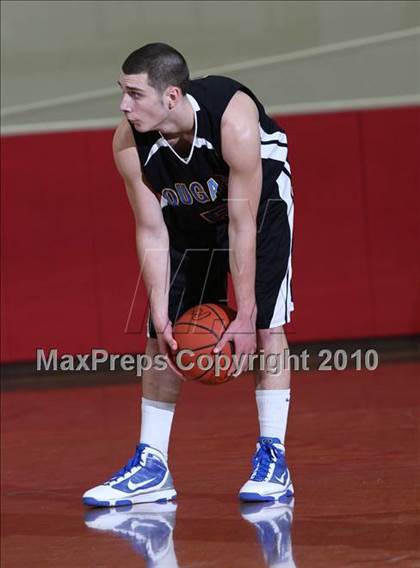 Thumbnail 3 in Price vs. Newark Memorial (MaxPreps Holiday Classic) photogallery.