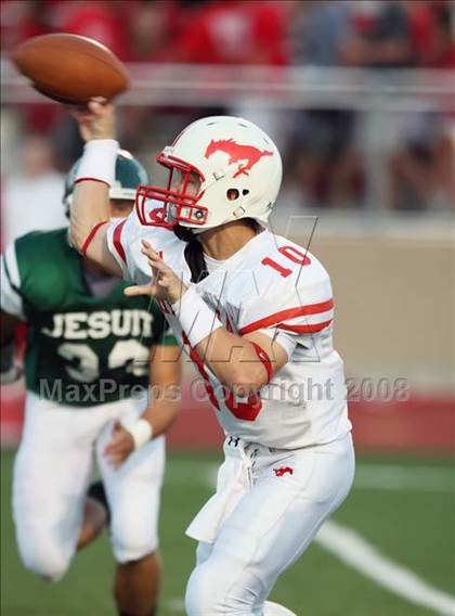 Thumbnail 2 in Memorial @ Strake Jesuit photogallery.