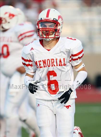 Thumbnail 1 in Memorial @ Strake Jesuit photogallery.