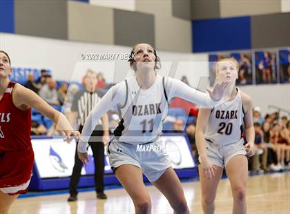 Thumbnail 2 in Central vs Ozark (The 48 Hours of Basketball) photogallery.