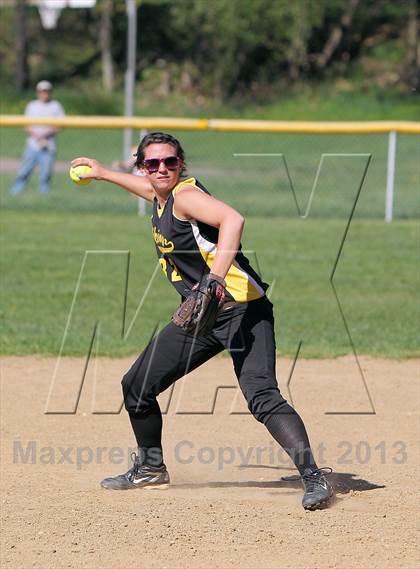 Thumbnail 3 in Clarion-Limestone @ Venango Catholic photogallery.