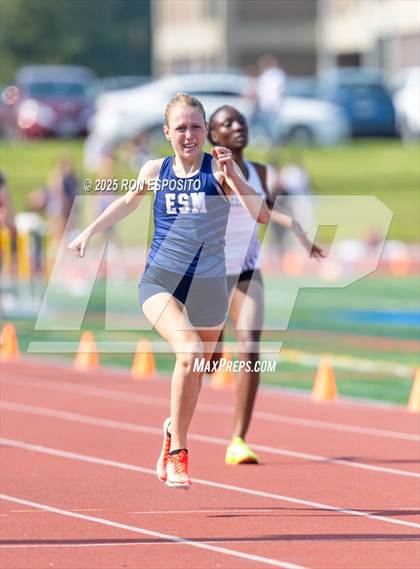 Thumbnail 1 in Suffolk County Section XI State Qualifier photogallery.
