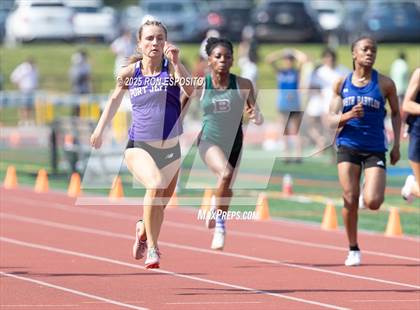 Thumbnail 2 in Suffolk County Section XI State Qualifier photogallery.