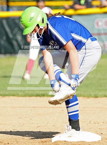 Thumbnail 1 in Danvers @ Newburyport photogallery.