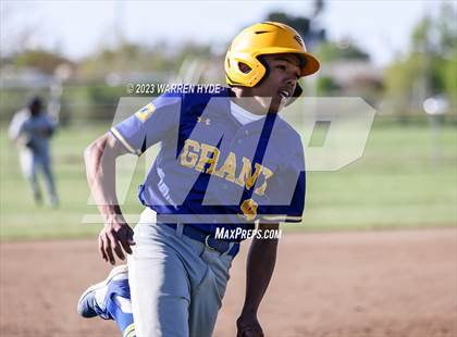Thumbnail 2 in Grant @ Monterey Trail photogallery.