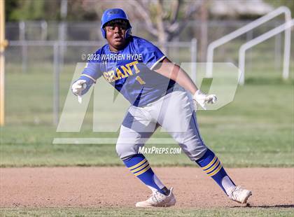 Thumbnail 2 in Grant @ Monterey Trail photogallery.
