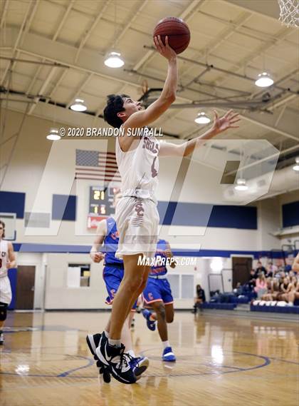 Thumbnail 2 in Chilton County vs Shelby County (AHSAA 5A - Region 6 Tournament) photogallery.