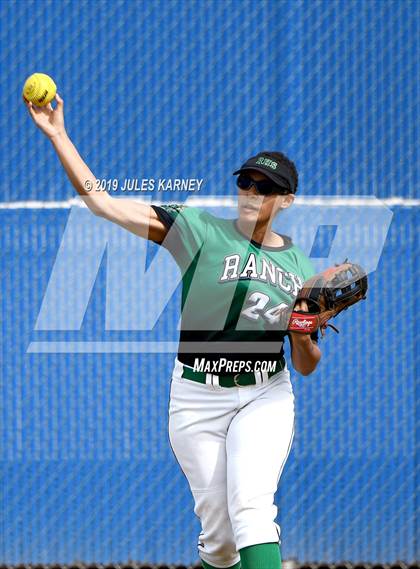 Thumbnail 3 in Rancho vs Bishop Gorman photogallery.