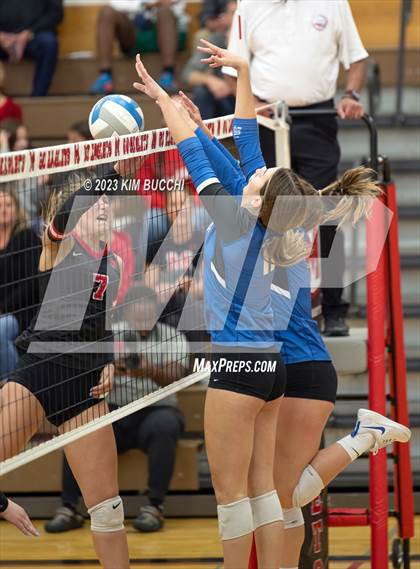 Thumbnail 3 in Regina vs St. Mary's Prep (CHSL Cardinal Quarterfinal) photogallery.