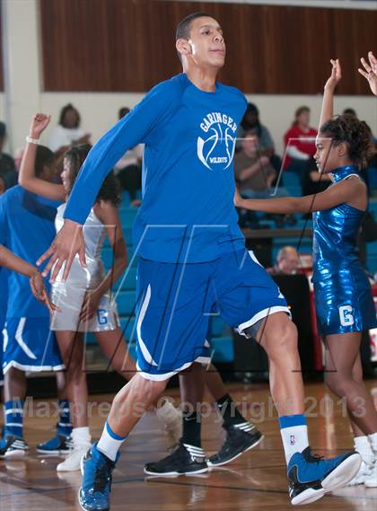 Thumbnail 2 in Garinger @ Olympic (NCHSAA 4A Playoff)  photogallery.