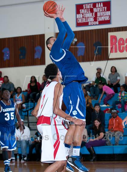 Thumbnail 3 in Garinger @ Olympic (NCHSAA 4A Playoff)  photogallery.