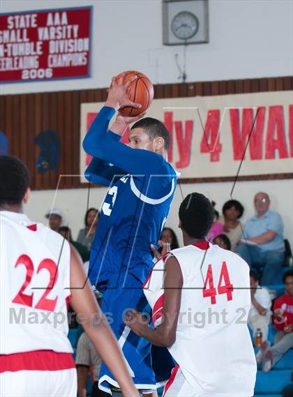 Thumbnail 2 in Garinger @ Olympic (NCHSAA 4A Playoff)  photogallery.