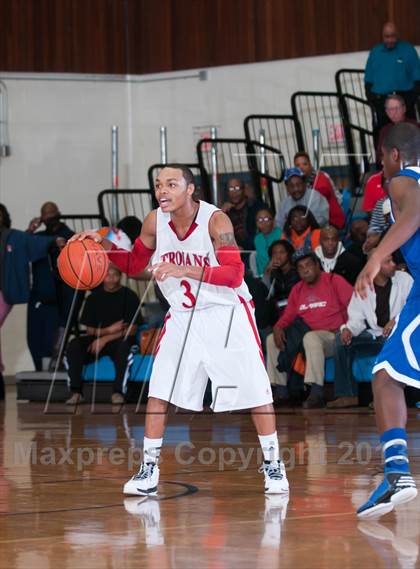 Thumbnail 1 in Garinger @ Olympic (NCHSAA 4A Playoff)  photogallery.