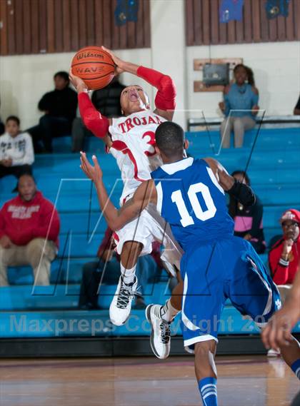 Thumbnail 2 in Garinger @ Olympic (NCHSAA 4A Playoff)  photogallery.