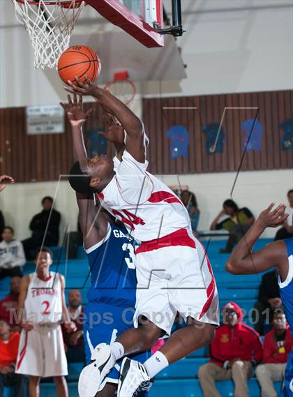 Thumbnail 1 in Garinger @ Olympic (NCHSAA 4A Playoff)  photogallery.
