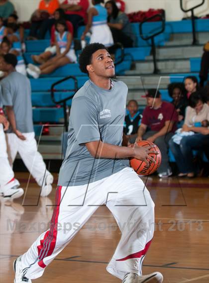 Thumbnail 3 in Garinger @ Olympic (NCHSAA 4A Playoff)  photogallery.