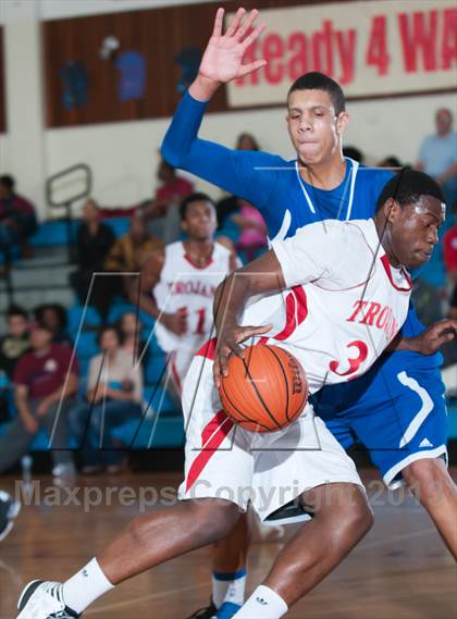 Thumbnail 2 in Garinger @ Olympic (NCHSAA 4A Playoff)  photogallery.