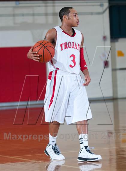 Thumbnail 3 in Garinger @ Olympic (NCHSAA 4A Playoff)  photogallery.