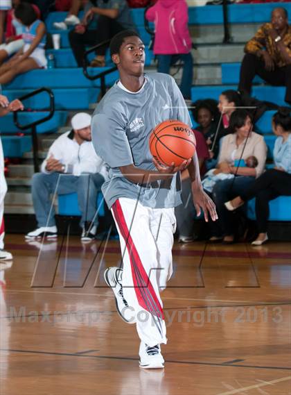 Thumbnail 2 in Garinger @ Olympic (NCHSAA 4A Playoff)  photogallery.