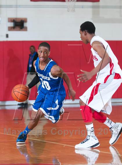 Thumbnail 1 in Garinger @ Olympic (NCHSAA 4A Playoff)  photogallery.