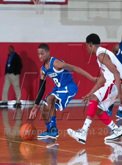Thumbnail 3 in Garinger @ Olympic (NCHSAA 4A Playoff)  photogallery.