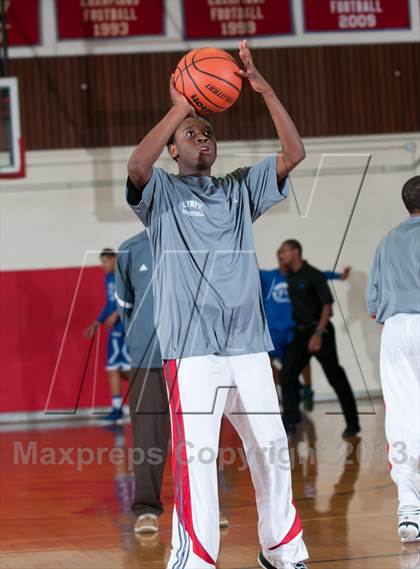 Thumbnail 1 in Garinger @ Olympic (NCHSAA 4A Playoff)  photogallery.