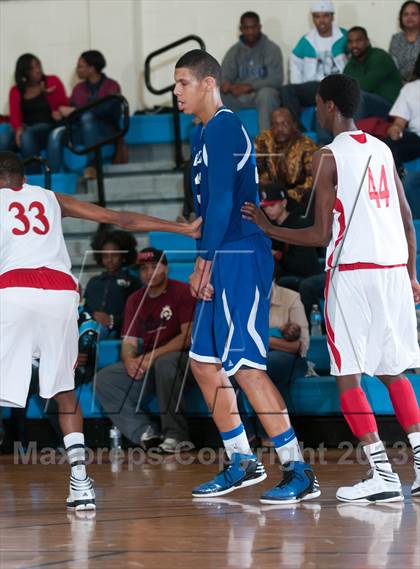 Thumbnail 1 in Garinger @ Olympic (NCHSAA 4A Playoff)  photogallery.