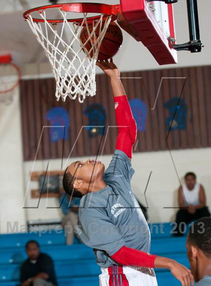Thumbnail 2 in Garinger @ Olympic (NCHSAA 4A Playoff)  photogallery.