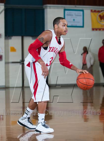 Thumbnail 1 in Garinger @ Olympic (NCHSAA 4A Playoff)  photogallery.