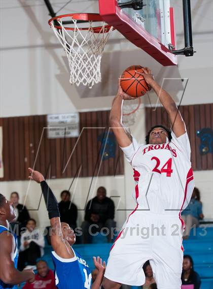 Thumbnail 2 in Garinger @ Olympic (NCHSAA 4A Playoff)  photogallery.